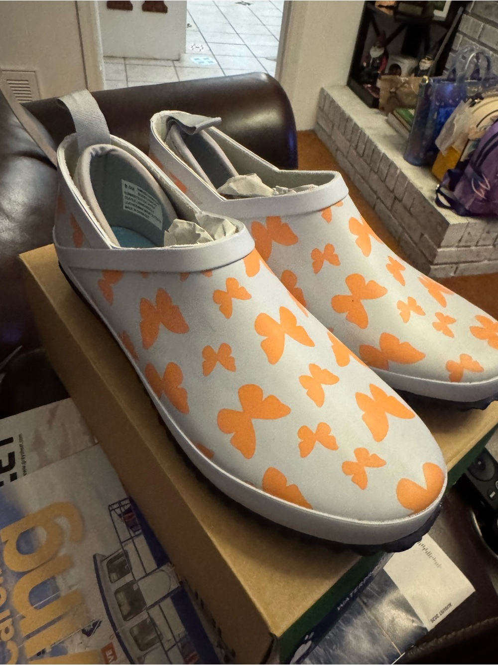 Women’s Slip-On jBU Clog in White with Orange Butterfly Print